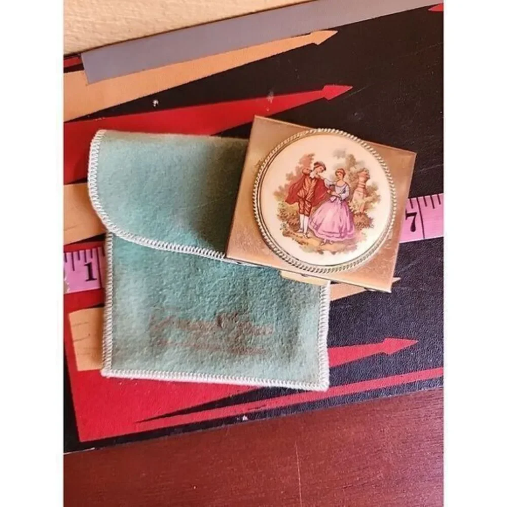 Vintage Porcelain Couple Mirror‎ Gold Compact Trinket Pill Box Case